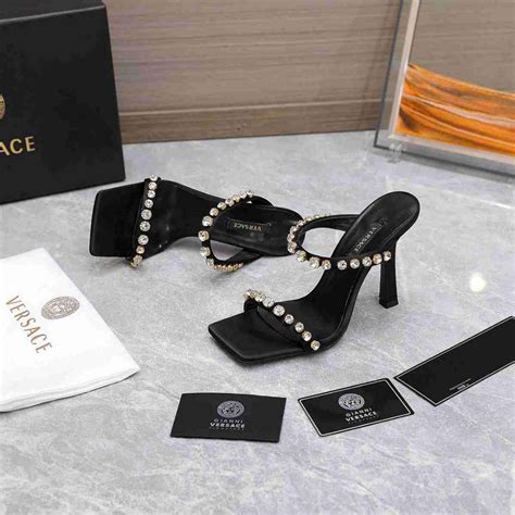 versace shoes replicas|knock off versace.